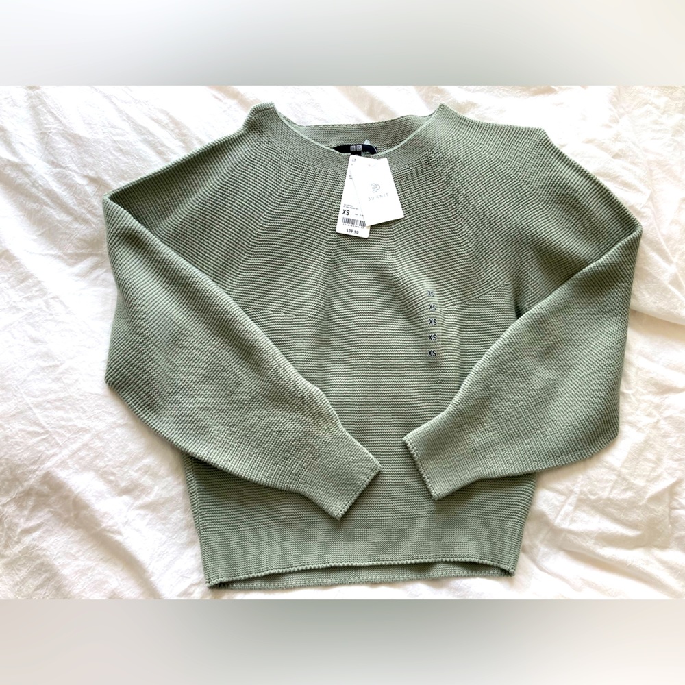 Uniqlo 3D Knit Sweater